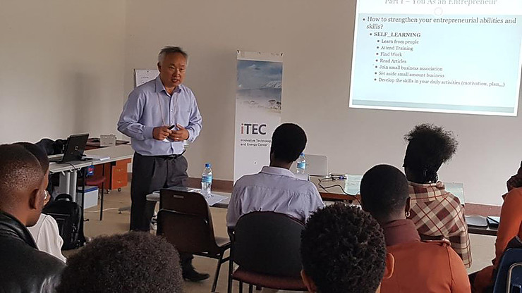 A business seminar has been held at the ITEC center on September 6-7, 2018